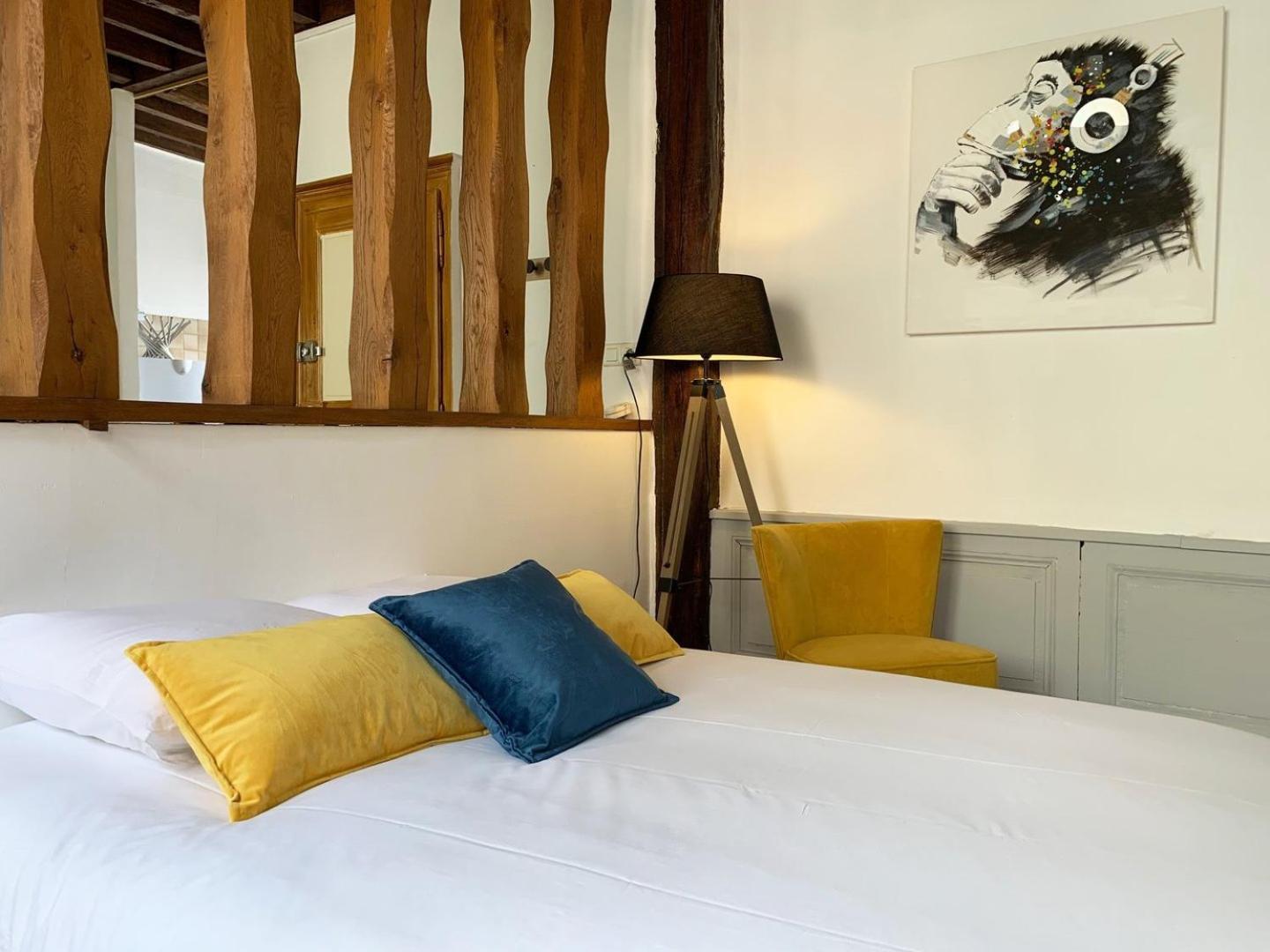 Le Clocher- Appartement Dans Le Coeur De Ville Chartres Exteriér fotografie